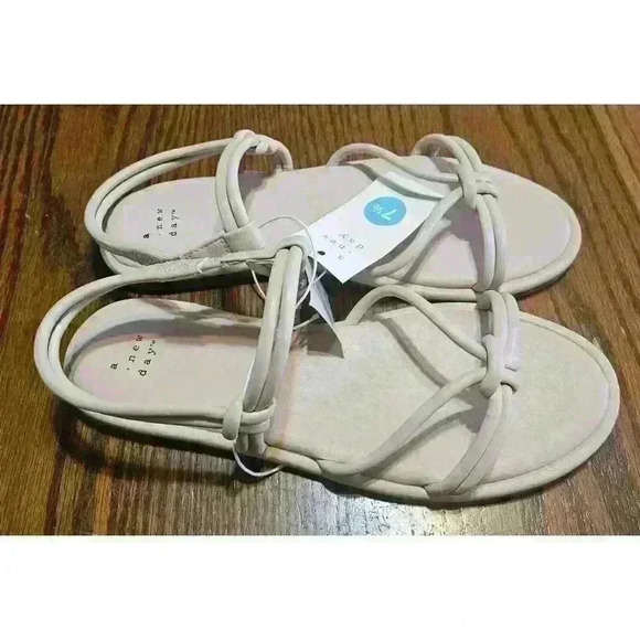 NEW A New Day Lara Ankle Strap Sandals - Picture 4 of 12